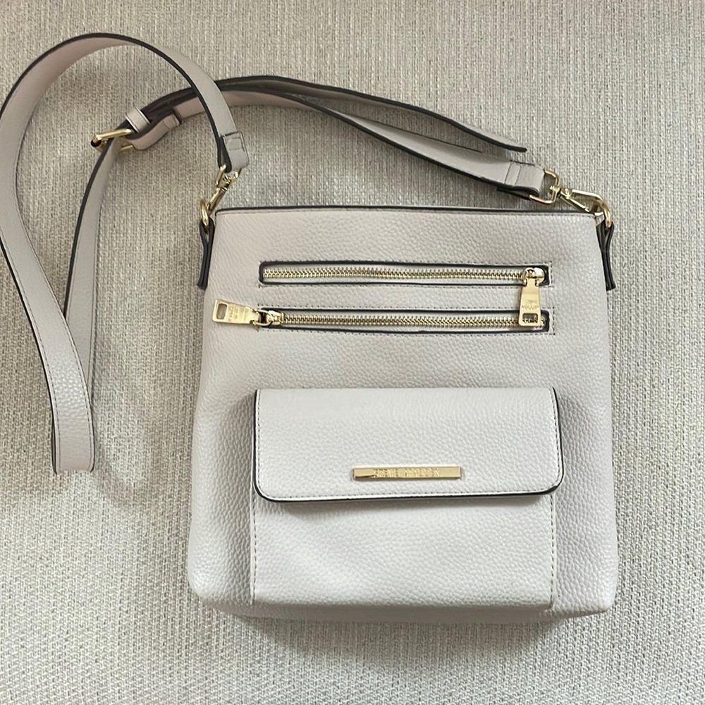 Steve Madden Crossbody! Carried once, like new! Bone colored